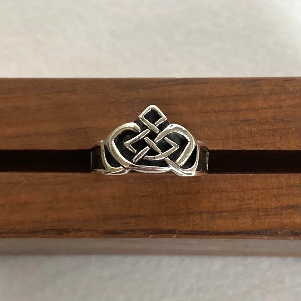 Sterling Silver 925 Celtic Knot V Band Ring Size 7 Celtic Jewelry